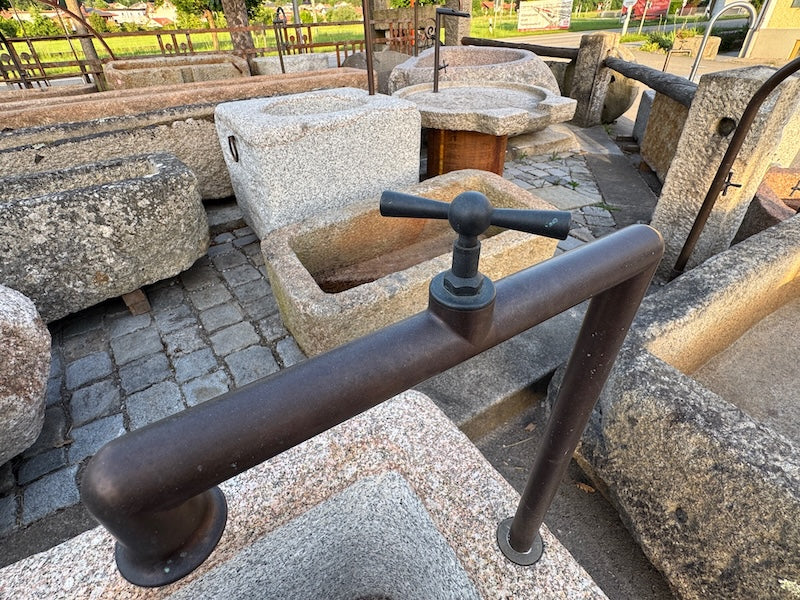 Granitbrunnen groß rechteckig