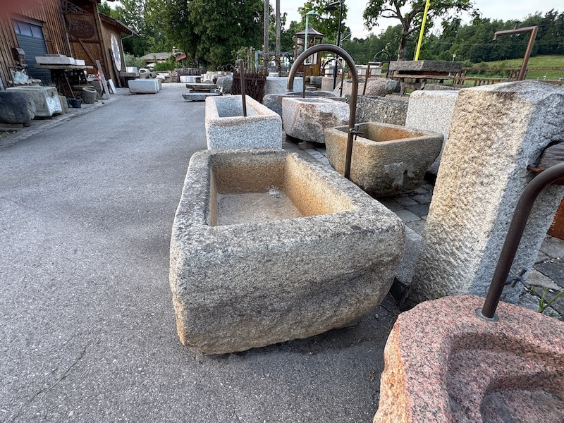 Historische Brunnen aus Granit