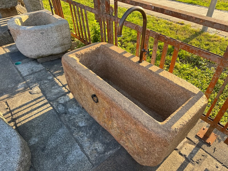 Steinbrunnen Antik aus Bayern