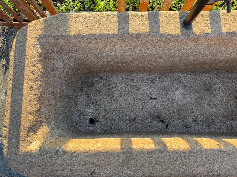 Steinbrunnen Antik