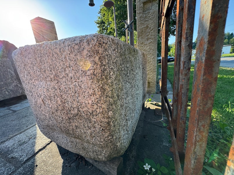 Granitbrunnen Garten Befestigung Wassereinlauf