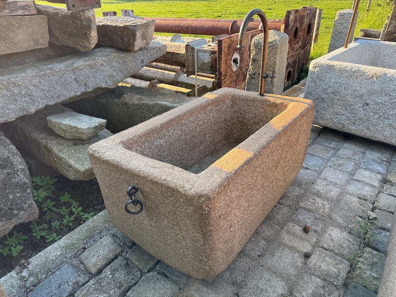 Wunderschöner Steinbrunnen Berlin