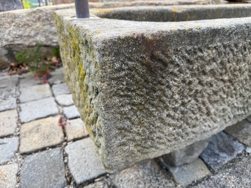 Stein Futtertrog Oberfläche