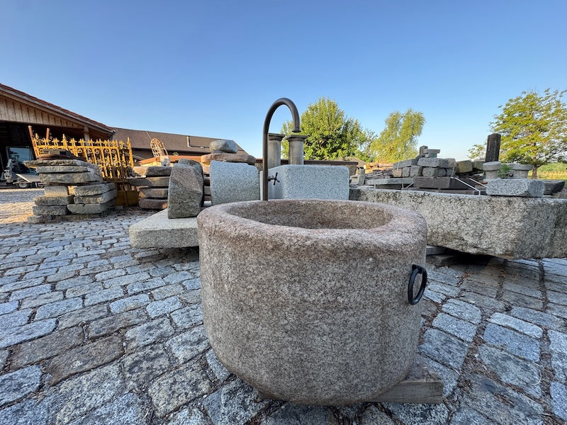 Brunnen Granit