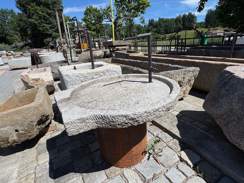 Gartenbrunnen Wasserfall Stein optik