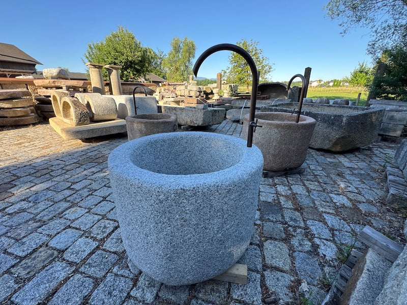 Granitbrunnen Südtirol Ansicht