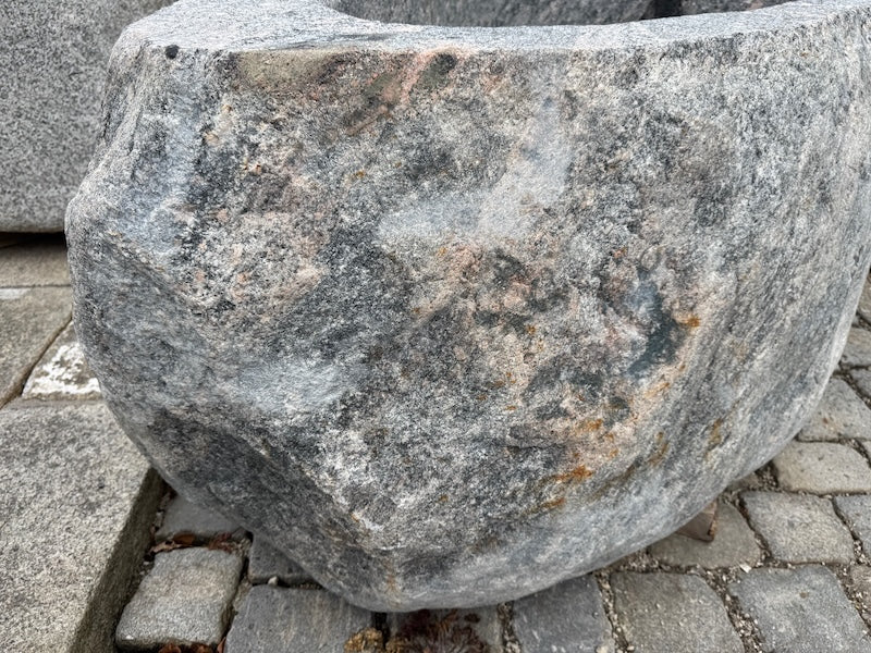 Findlingsbrunnen Österreich