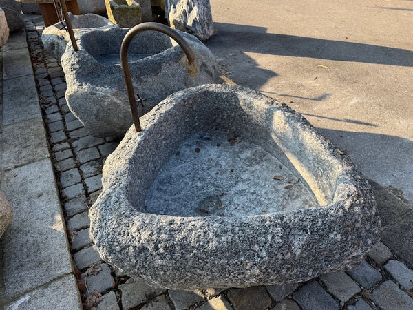 Gartenbrunnen aus Naturstein Draufsicht