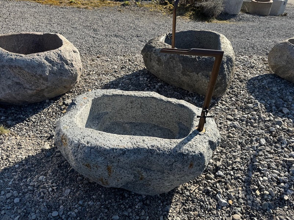 Gartenbrunnen Findling