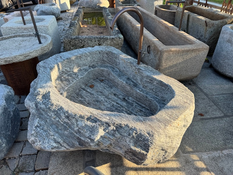 Findlingsbrunnen München Ansicht