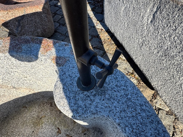 Granitbrunnen Südtirol