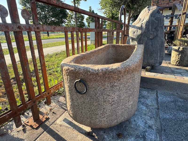 Steinbrunnen Antik