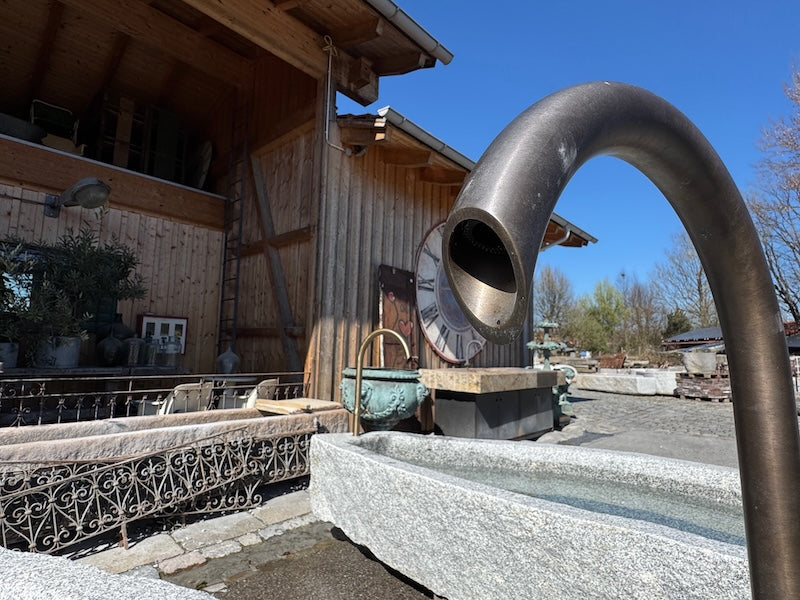 Steinbrunnen München Wassereinlauf