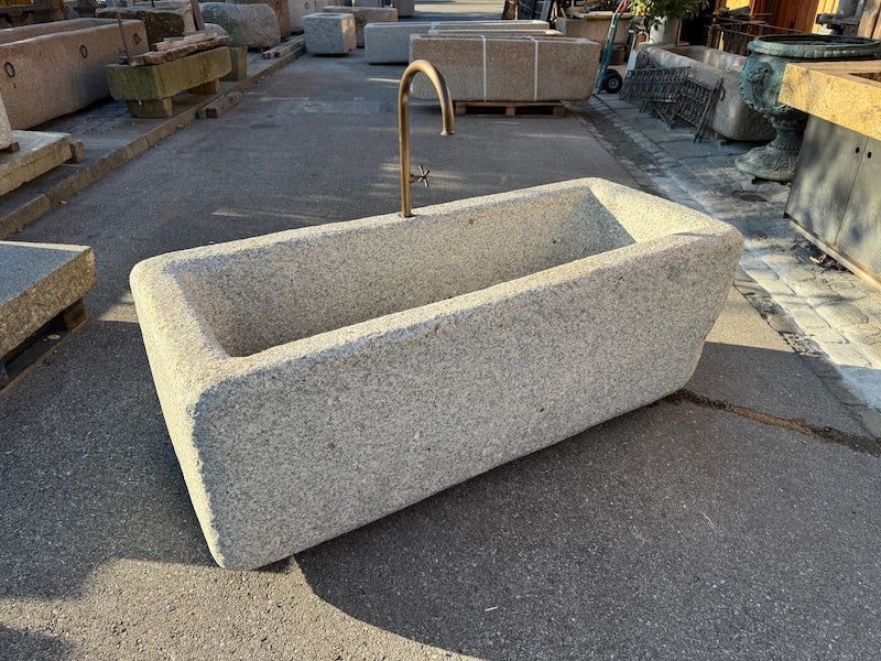 Granitbrunnen Rosenheim Brunnenbecken