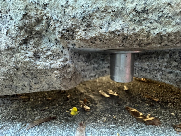 Granitbrunnen quadratisch