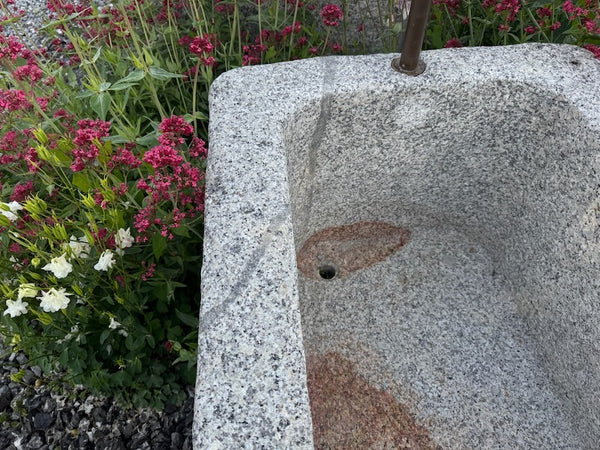 Natursteinbrunnen Granit
