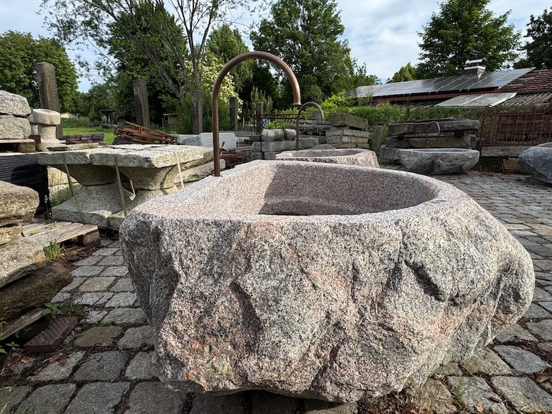 Außenbrunnen Seitenansicht