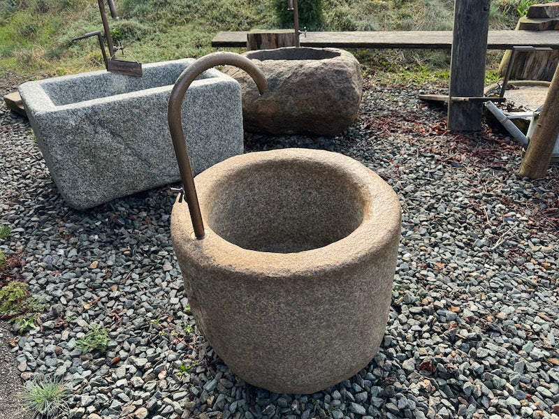 Brunnen Granit rund Garten