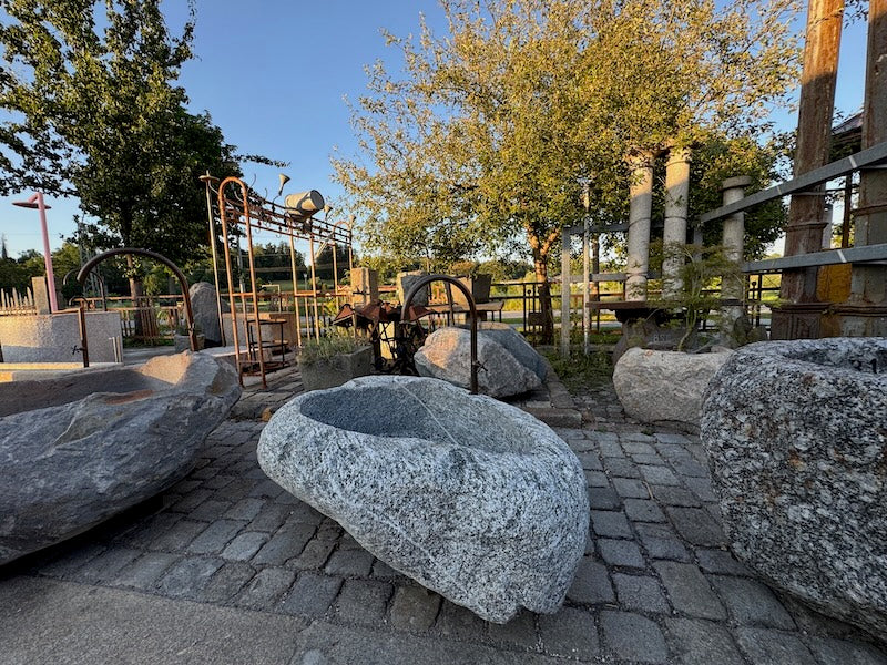 Findlingsbrunnen Schweiz