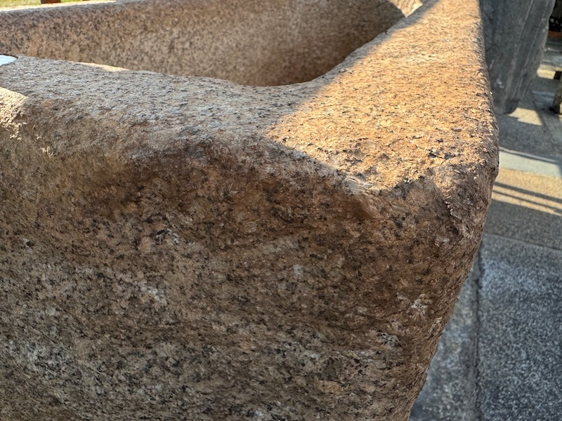 Steinbrunnen Österreich Detail Oberfläche