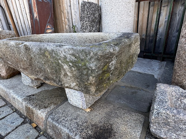 Granit Steintrog alt