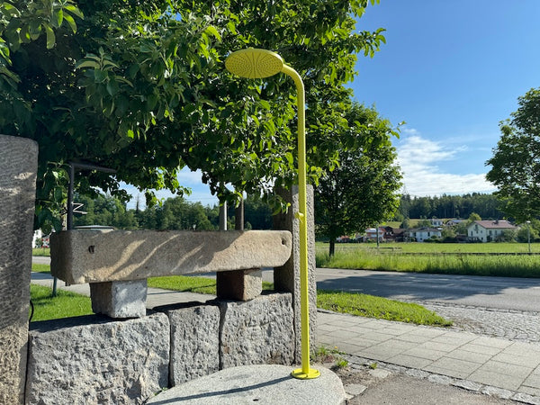 Gartendusch mit Bodenplatte