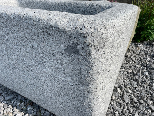 Natursteinbrunnen rechteckig