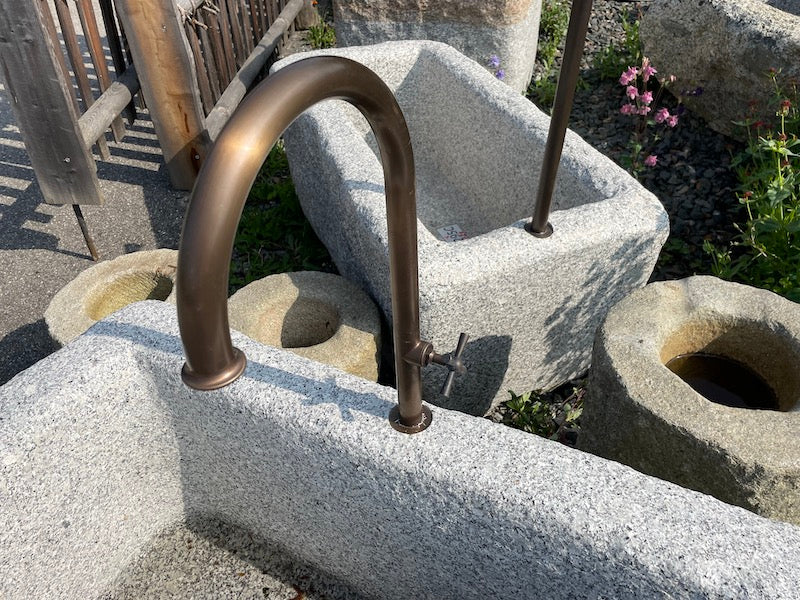 Natursteinbrunnen rechteckig