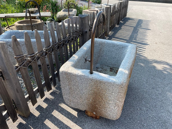 Kleiner Gartenbrunnen