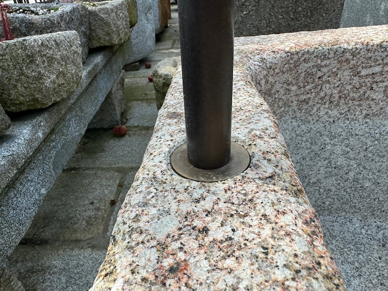 Granitbrunnen Garten