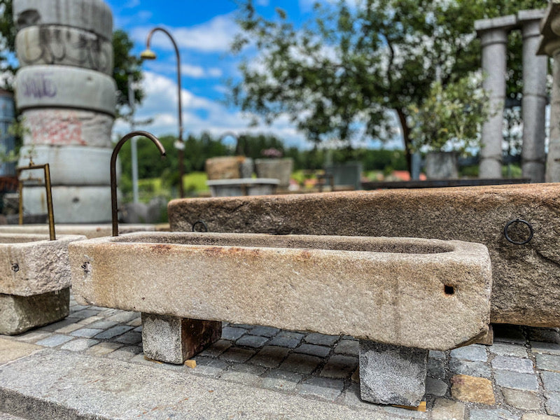 Brunnentrog Naturstein Granit