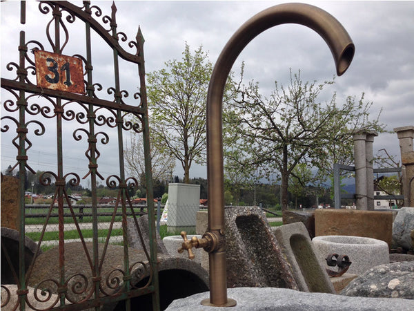 Wassereinlauf Brunnen