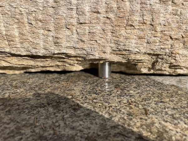 Brunnentrog mit Wassereinlauf