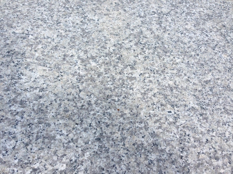 Granitplatten Terrasse grau