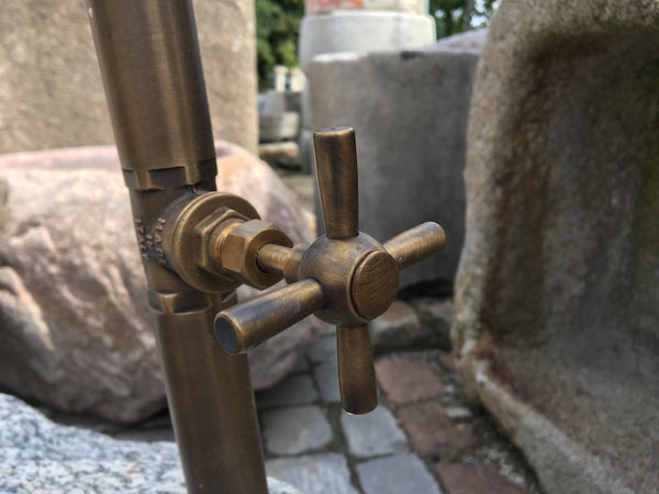 Brunnenwassereinlauf in Messing