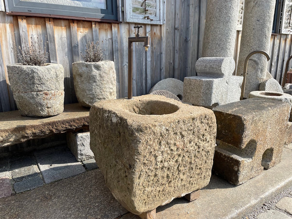 Alter Brunnen aus Sandstein kaufen