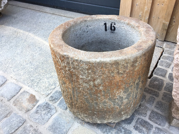 Altes Granitgefäss Oberfläche