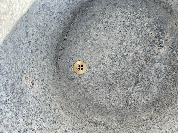 Granitbrunnen konisch rund Brunnenbecken