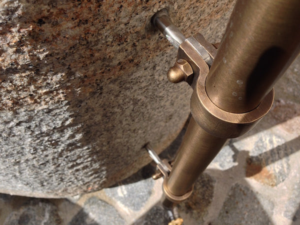 Wassereinlauf Brunnen 1" Außenmontage mit Schellen