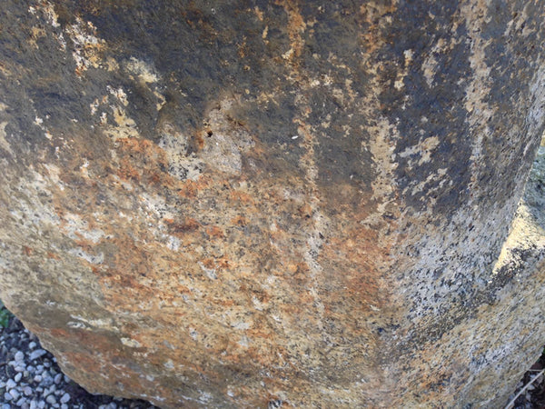 Granitpoller Oberfläche