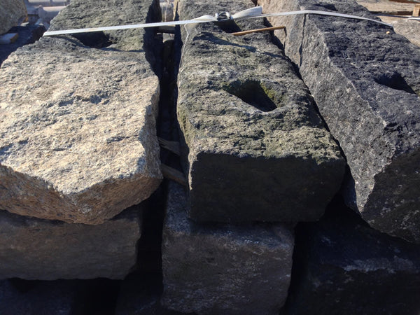 Steinpfosten für den Garten