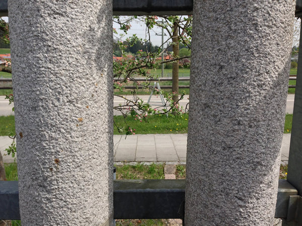 Granitsäule rund aus Granit